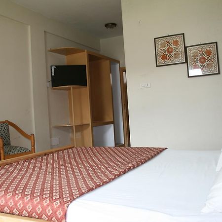 Pine Top Hotels Naran Extérieur photo