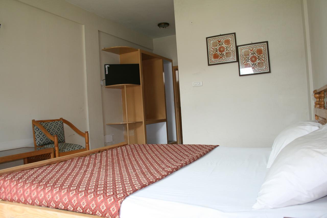 Pine Top Hotels Naran Extérieur photo