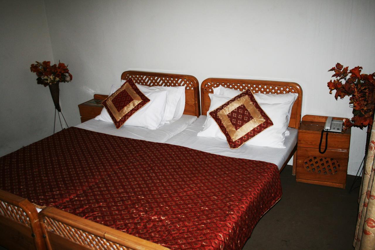 Pine Top Hotels Naran Extérieur photo