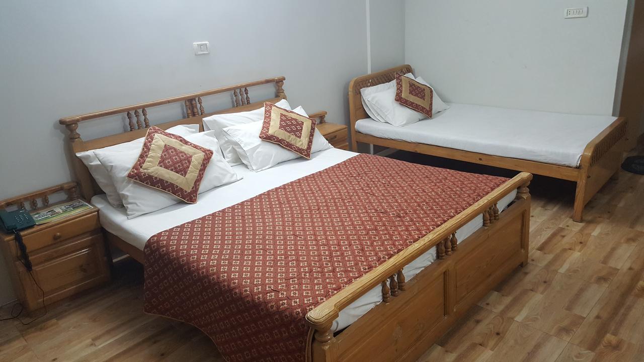 Pine Top Hotels Naran Extérieur photo