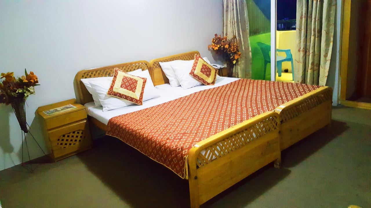 Pine Top Hotels Naran Chambre photo