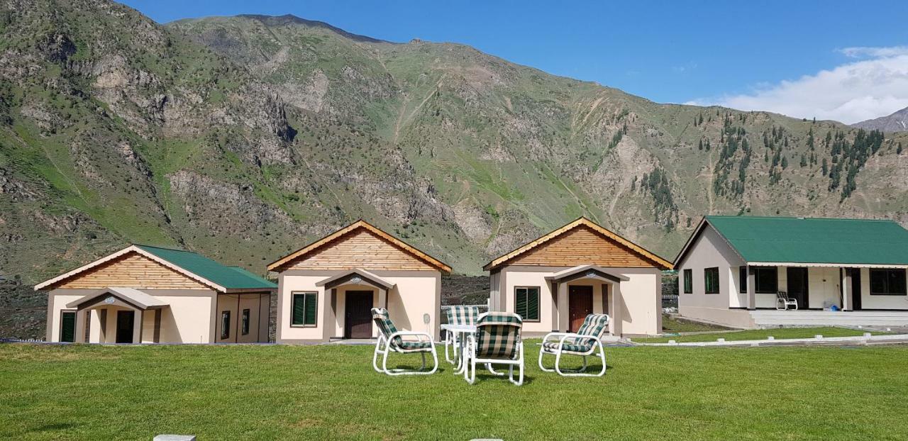 Pine Top Hotels Naran Extérieur photo