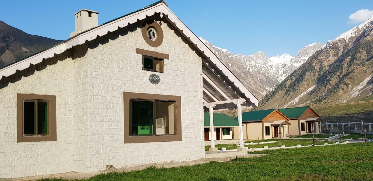 Pine Top Hotels Naran Extérieur photo