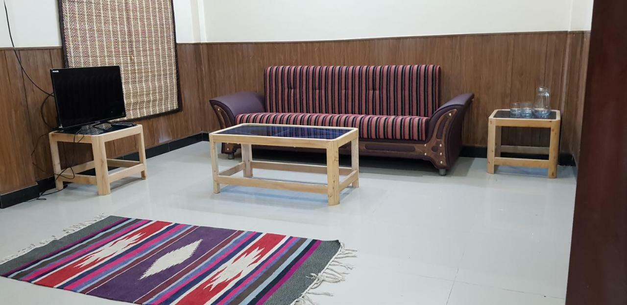 Pine Top Hotels Naran Extérieur photo